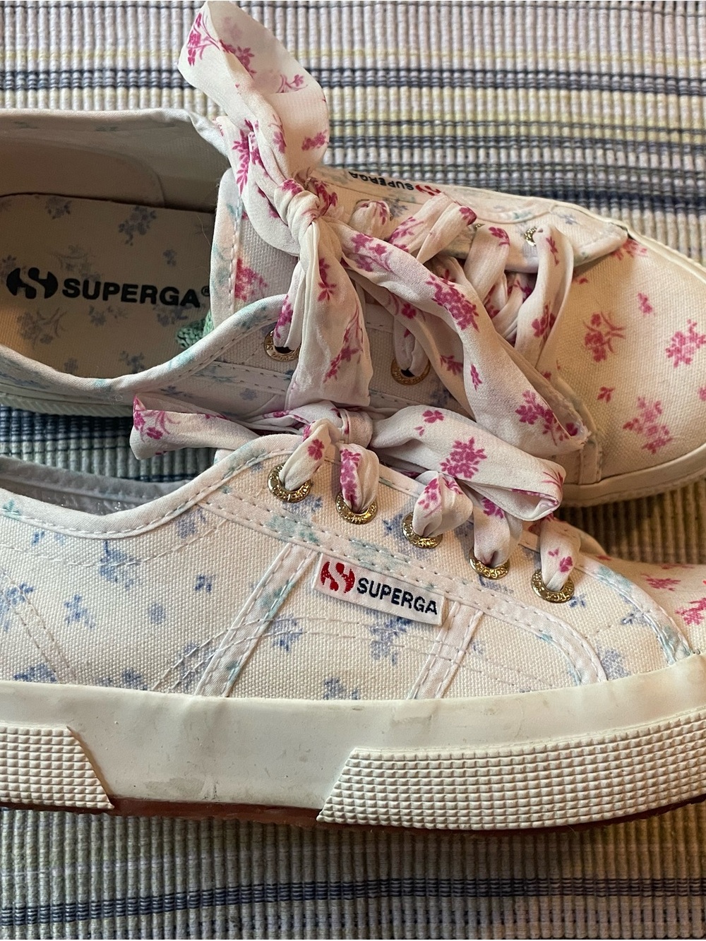 Superga Floral Canvas Sneakers with floral ribbon laces - Picture 2 of 7